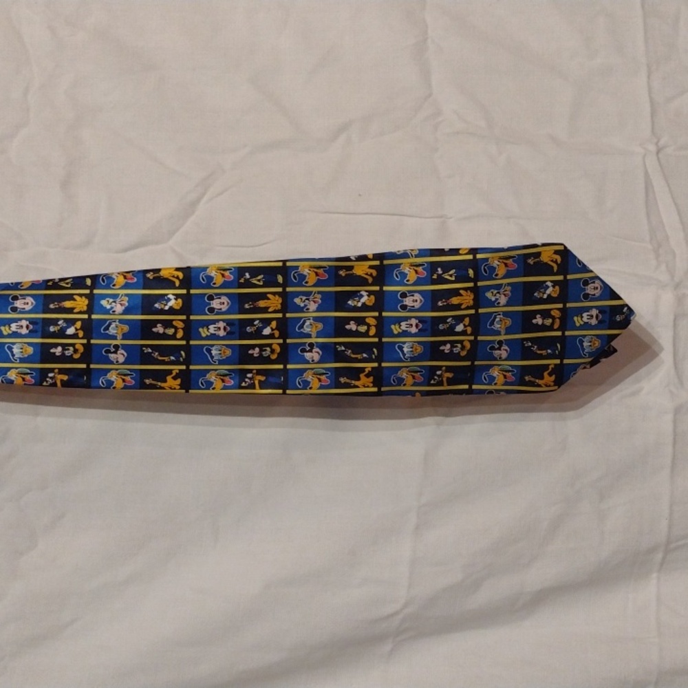 🔥2 For $20🔥Mickey Mouse And Friends Tie